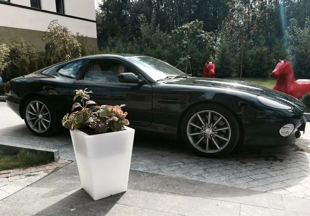 Aston Martin DB7 Vantage — 3