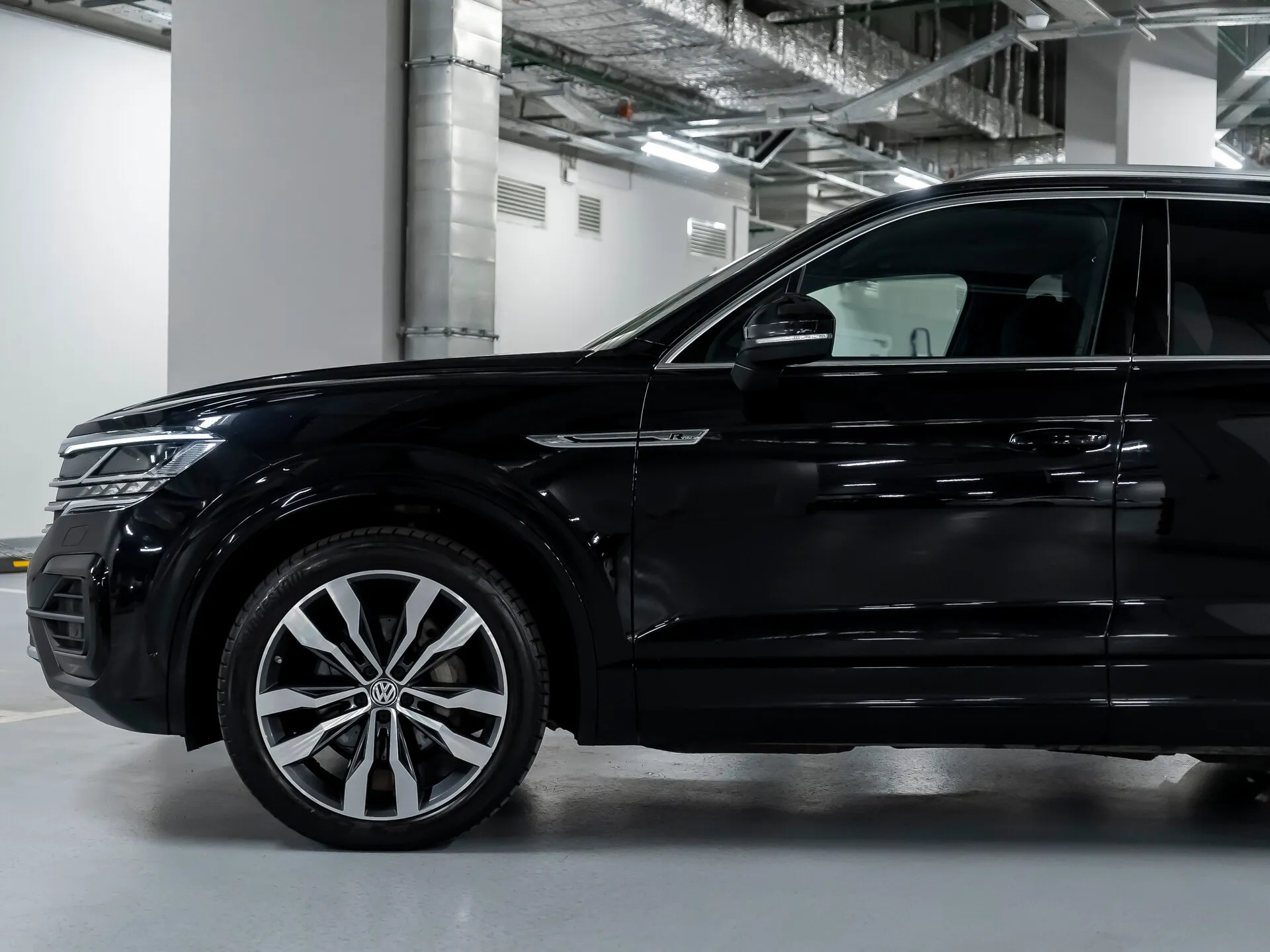 Volkswagen Touareg — 2