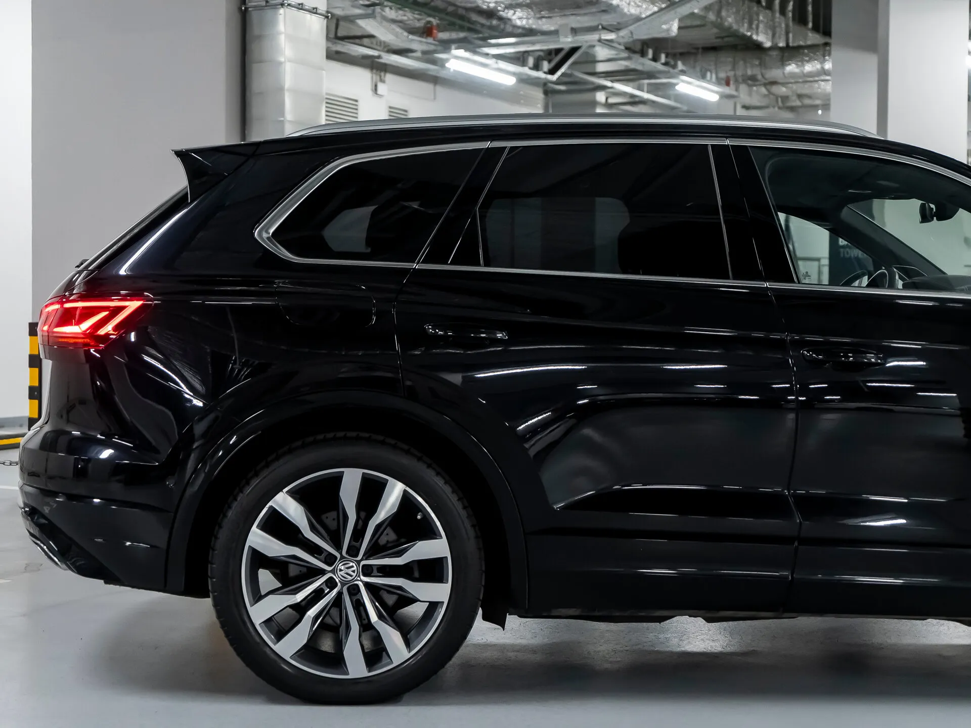 Volkswagen Touareg — 7