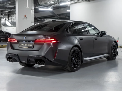 BMW M5, VII (G90) - 9
