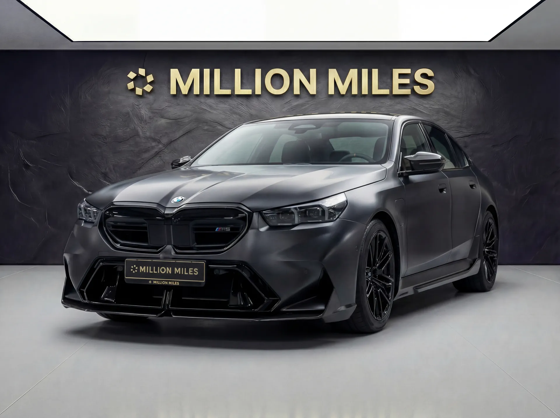 BMW M5 - Просмотр 1