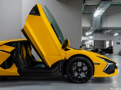Lamborghini Revuelto, I - 9