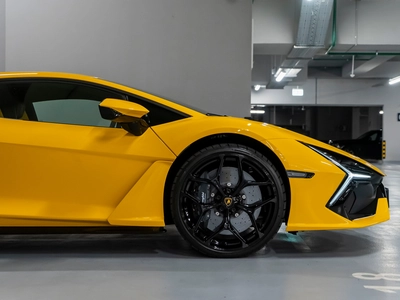 Lamborghini Revuelto, I - 10