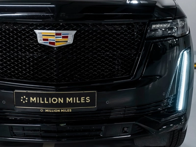 Cadillac Escalade, V - 4