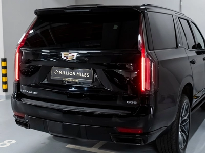 Cadillac Escalade, V - 9