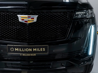 Cadillac Escalade, V - 4