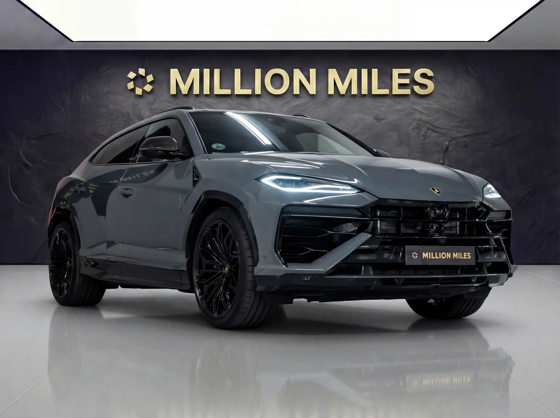 Lamborghini Urus - Просмотр 1