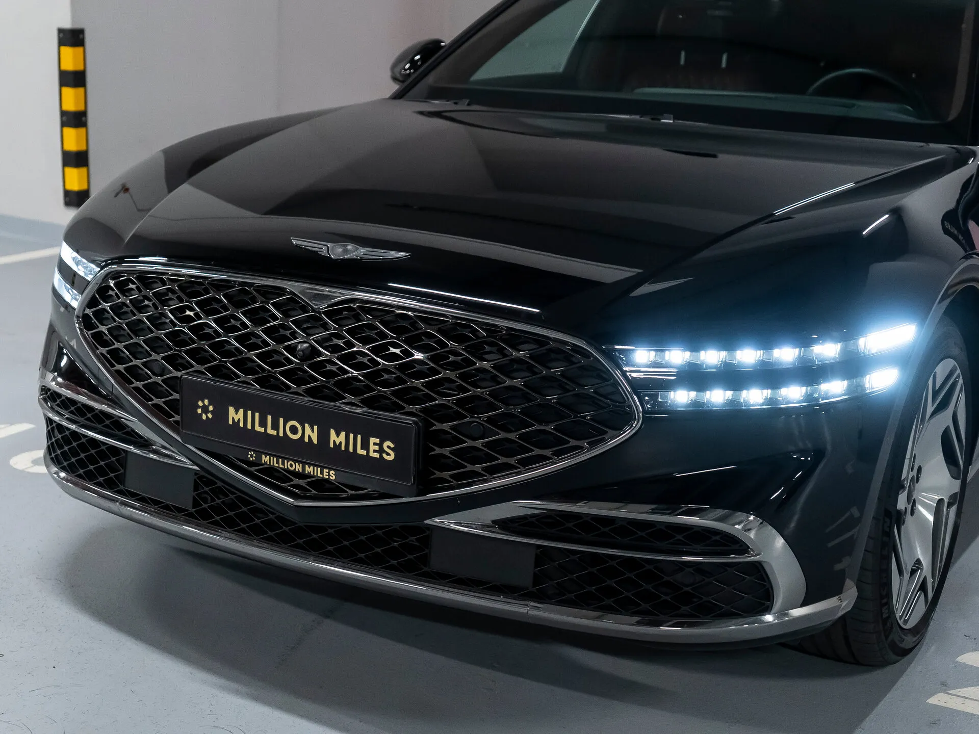 Genesis G90 — 2