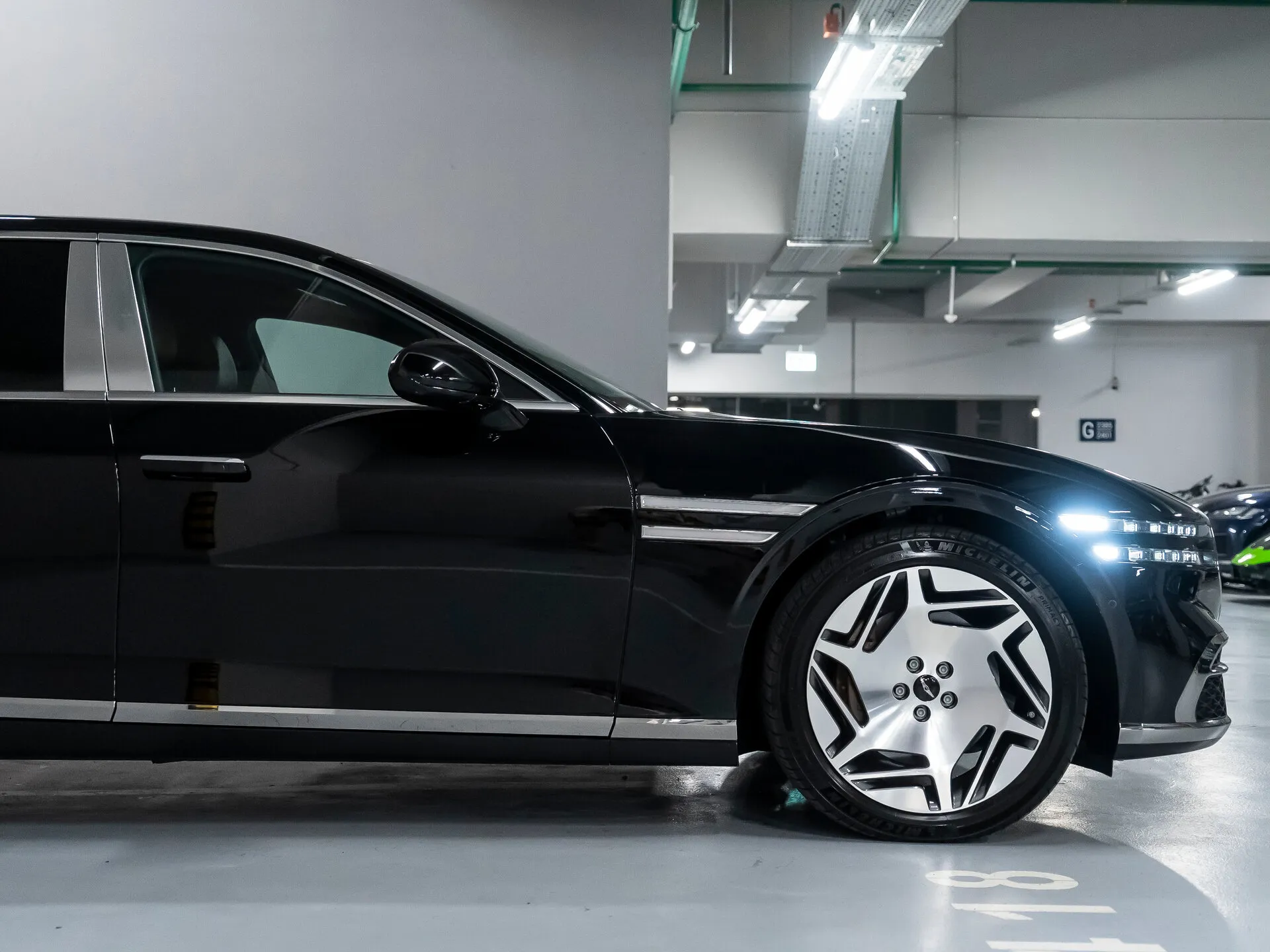 Genesis G90 — 7