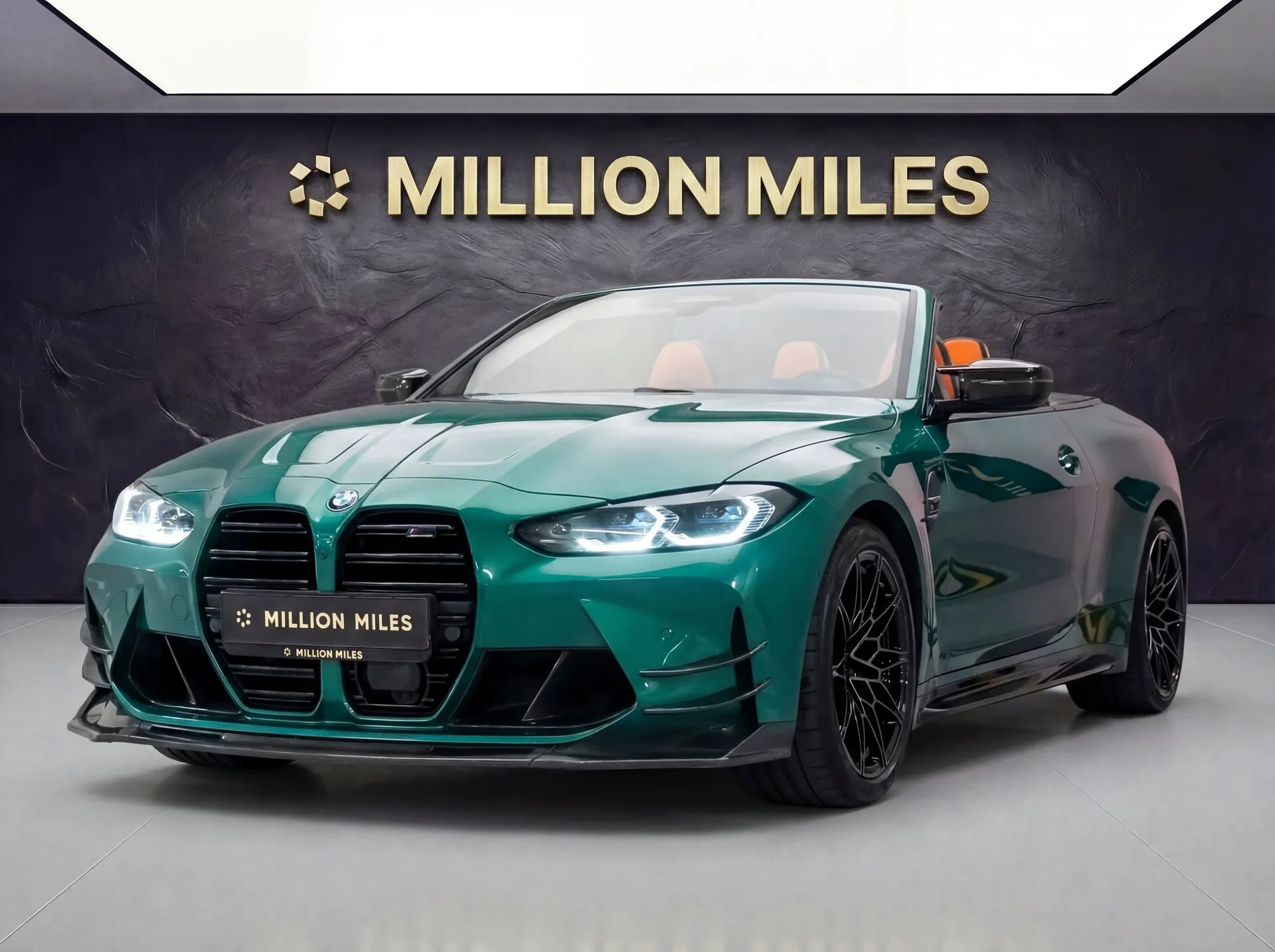 BMW M4 - Просмотр 1