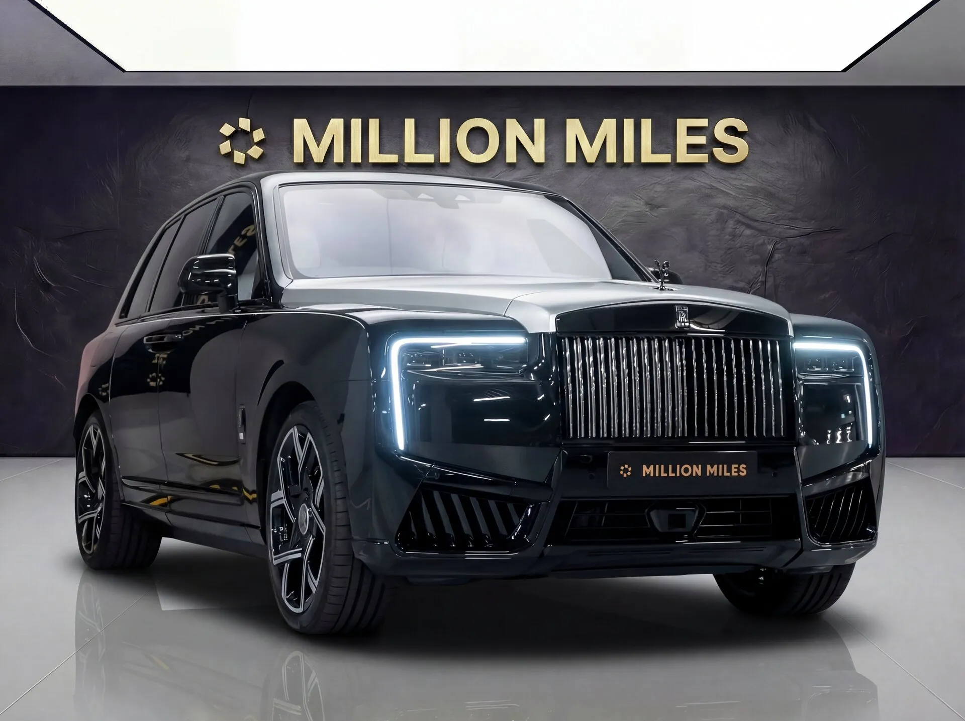 Rolls-Royce Cullinan - Просмотр 1