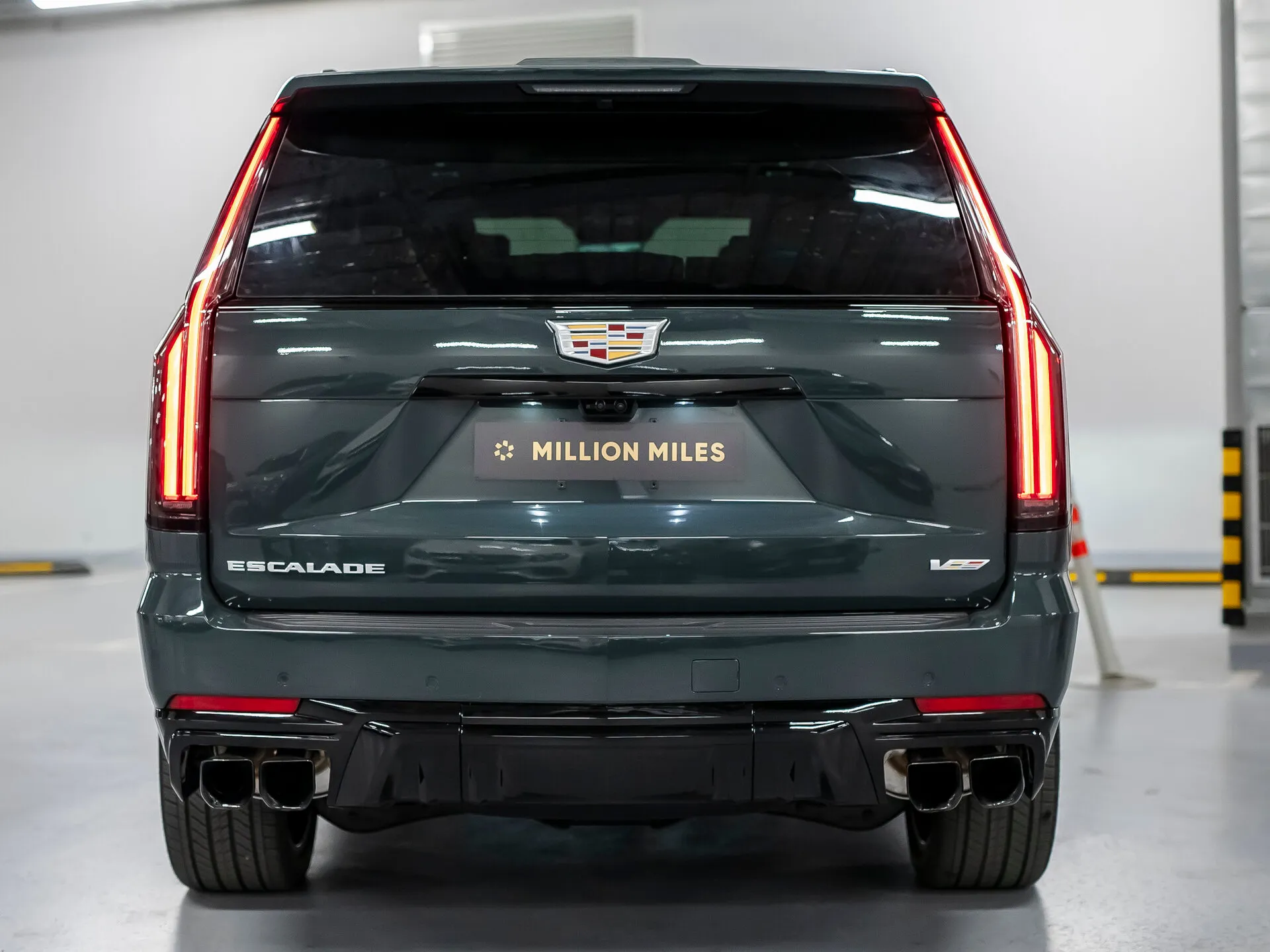 Cadillac Escalade-V — 8