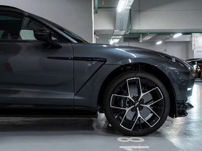 Aston Martin DBX, I - 8