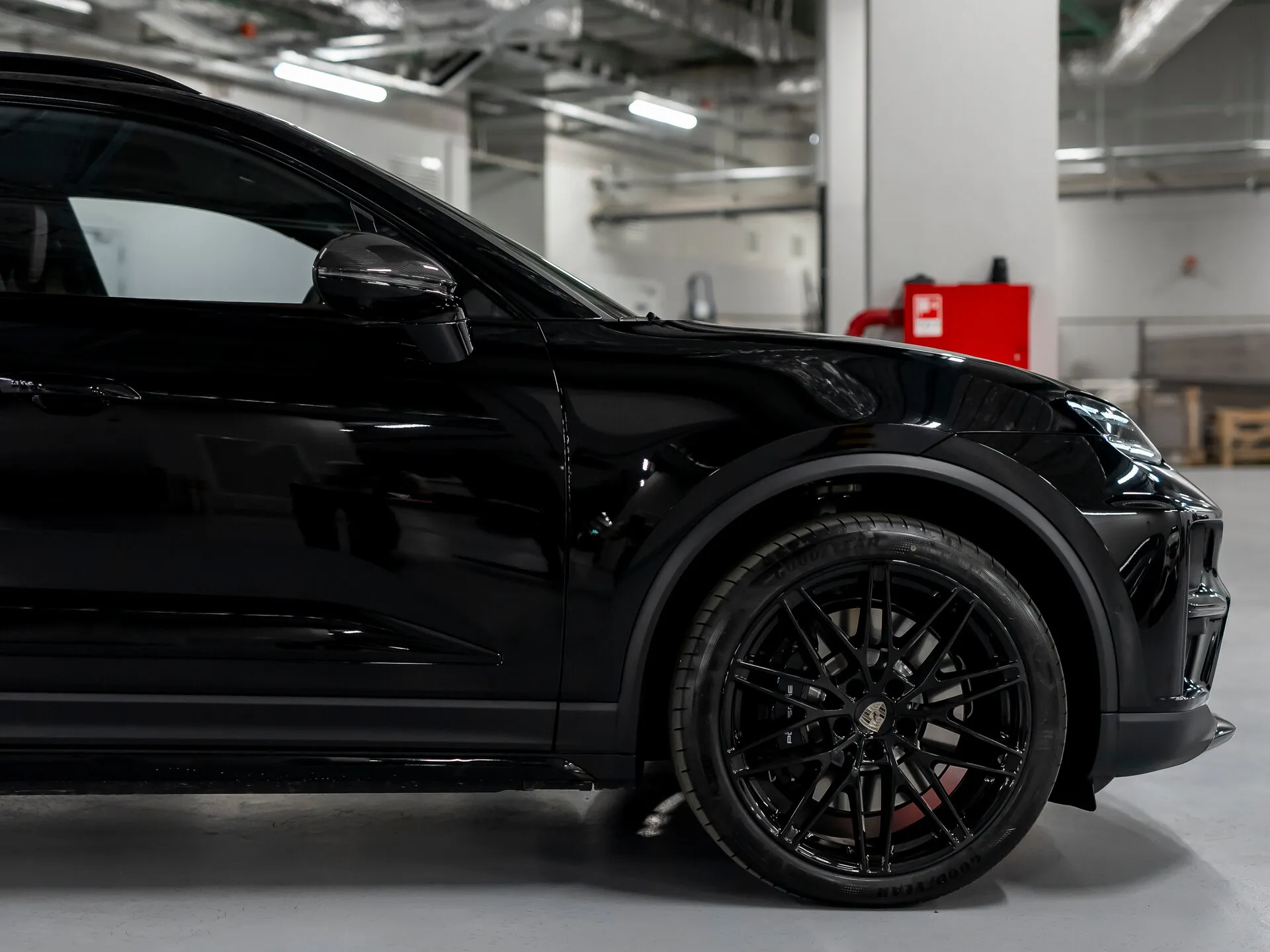Porsche Macan Turbo — 8