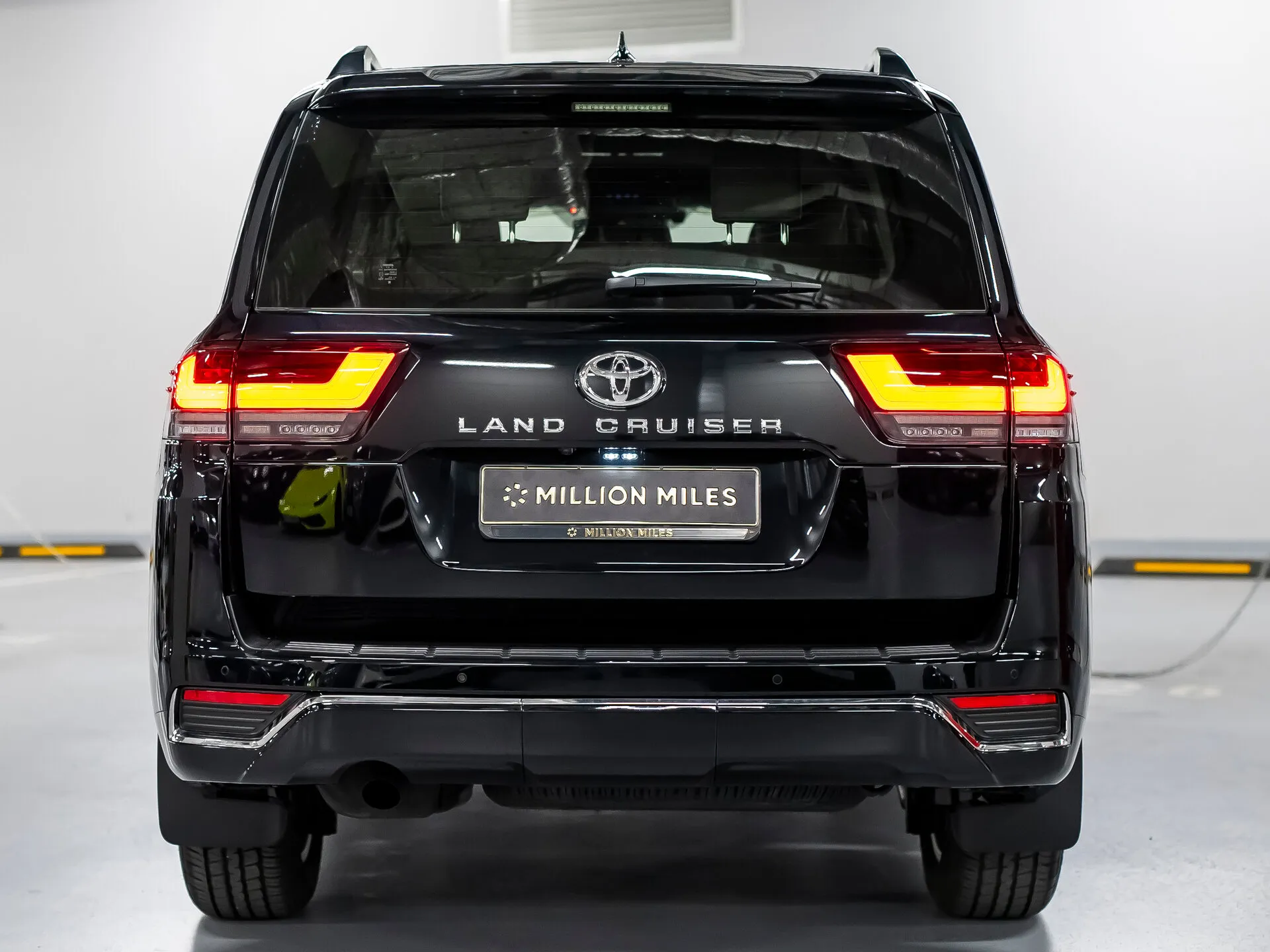 Toyota Land Cruiser, 300 Series — 5