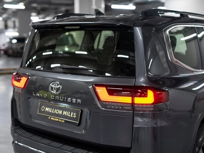 Toyota Land Cruiser, 300 Series - 6