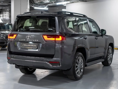 Toyota Land Cruiser, 300 Series - 5