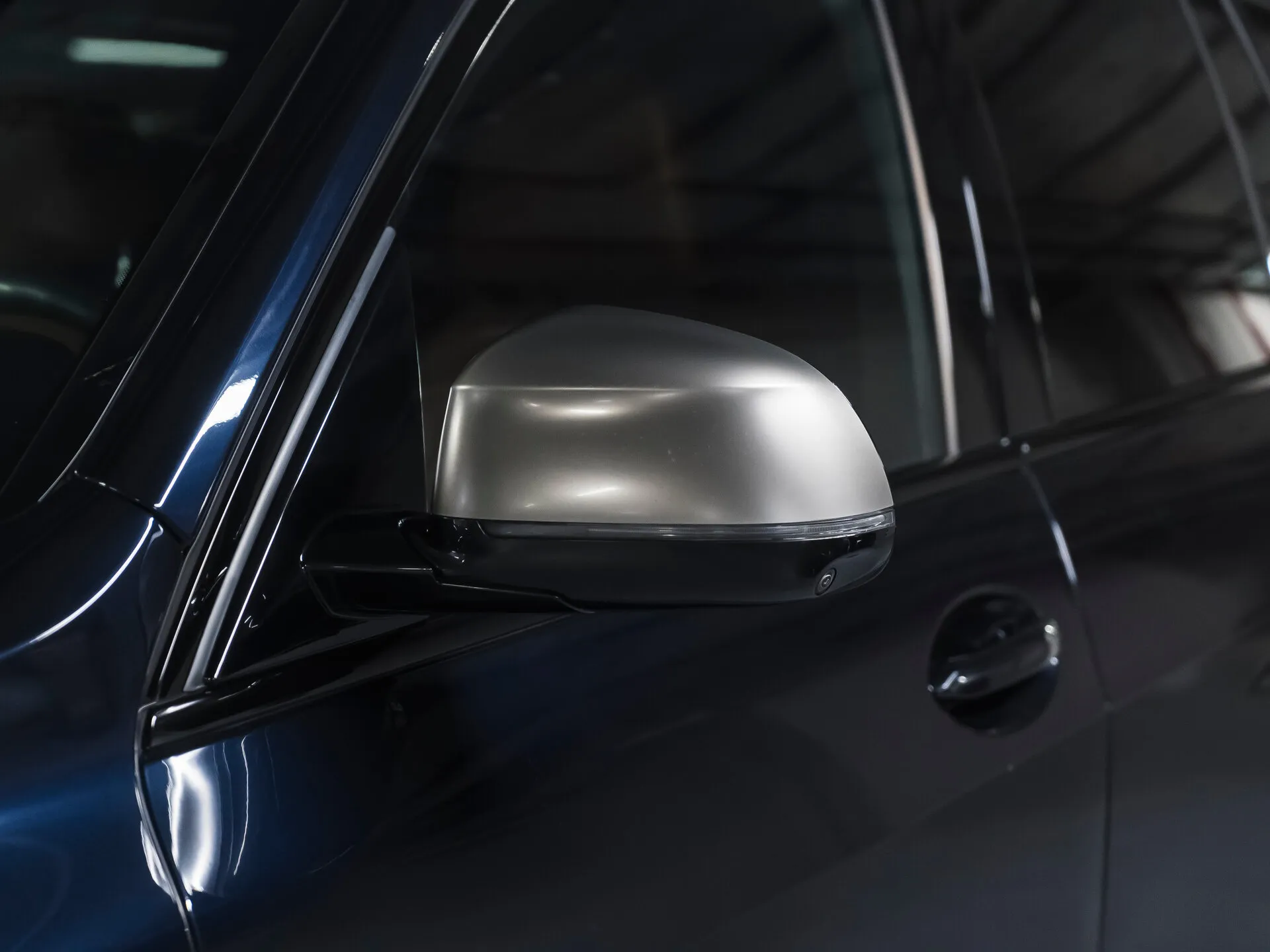 BMW X7 M50D — 8