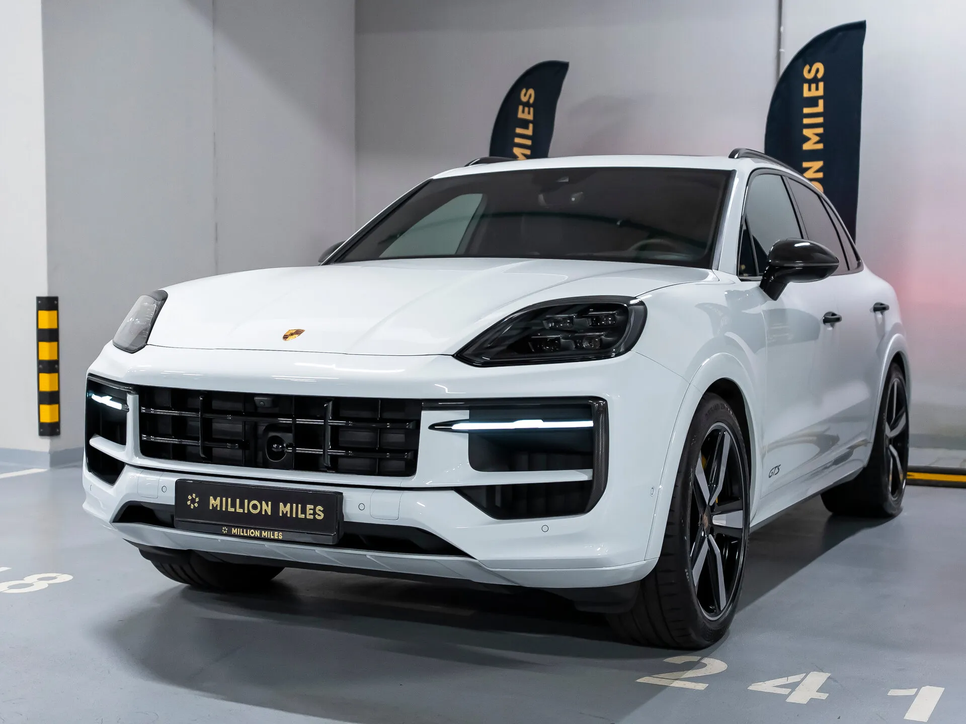 Porsche Cayenne - Просмотр 1
