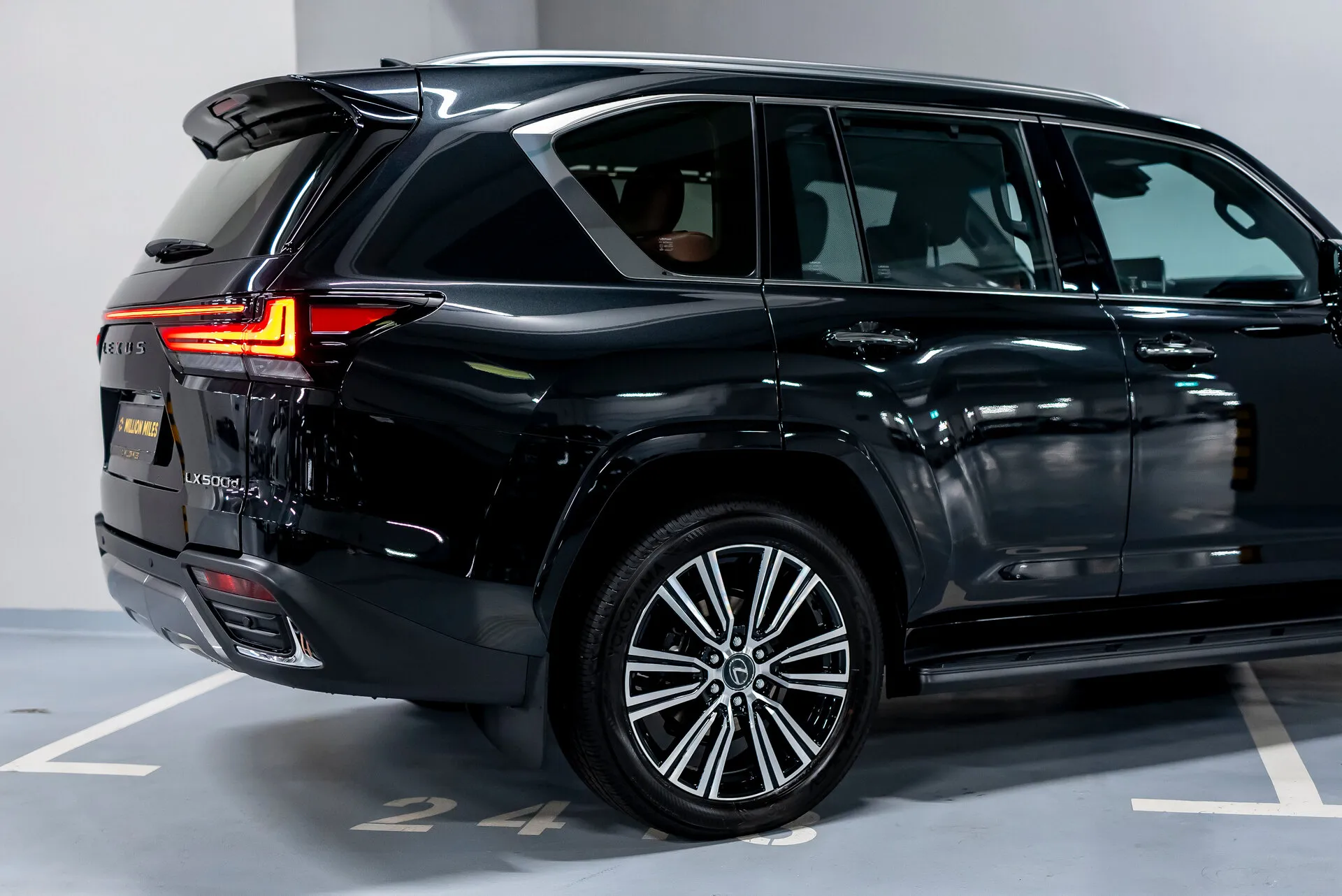 Lexus LX — 5