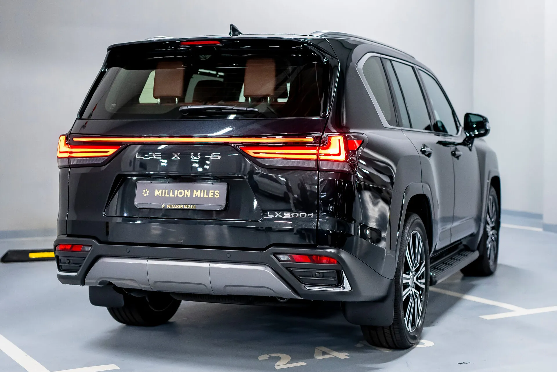 Lexus LX — 4