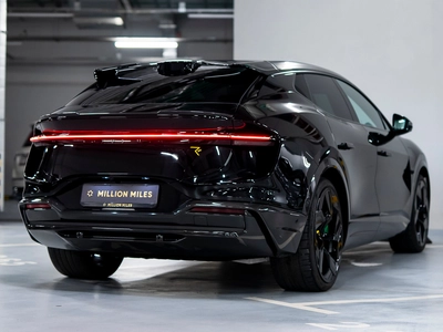 Lotus Eletre, I - 5