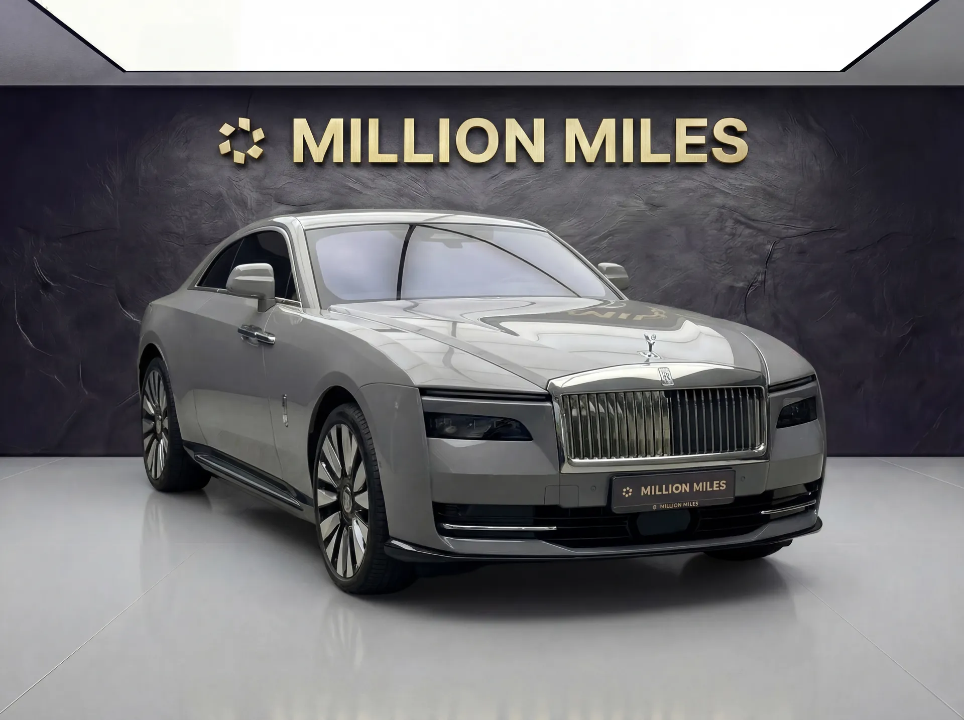 Rolls-Royce Spectre - Просмотр 1