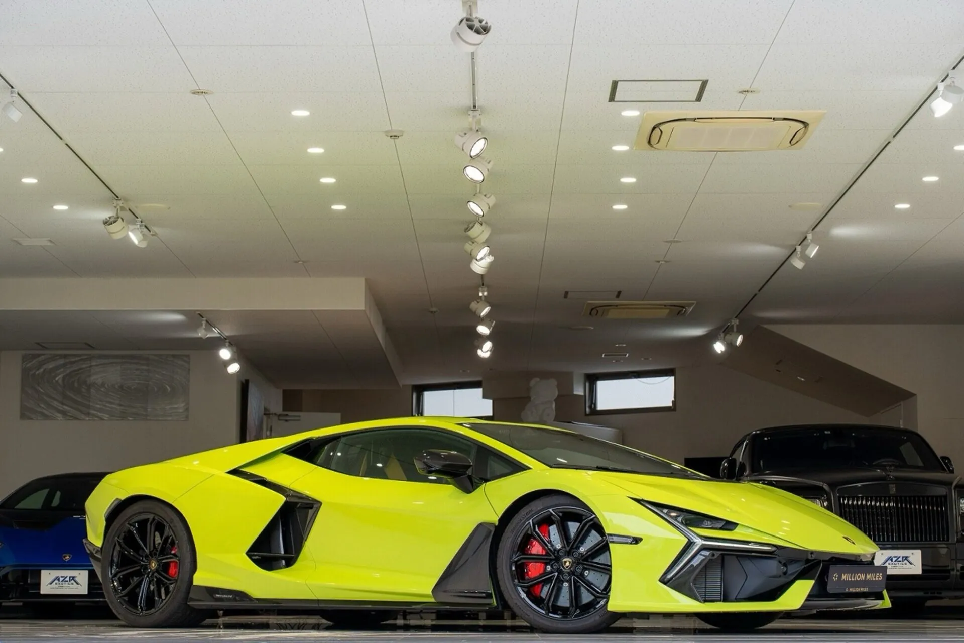Lamborghini Revuelto — 4