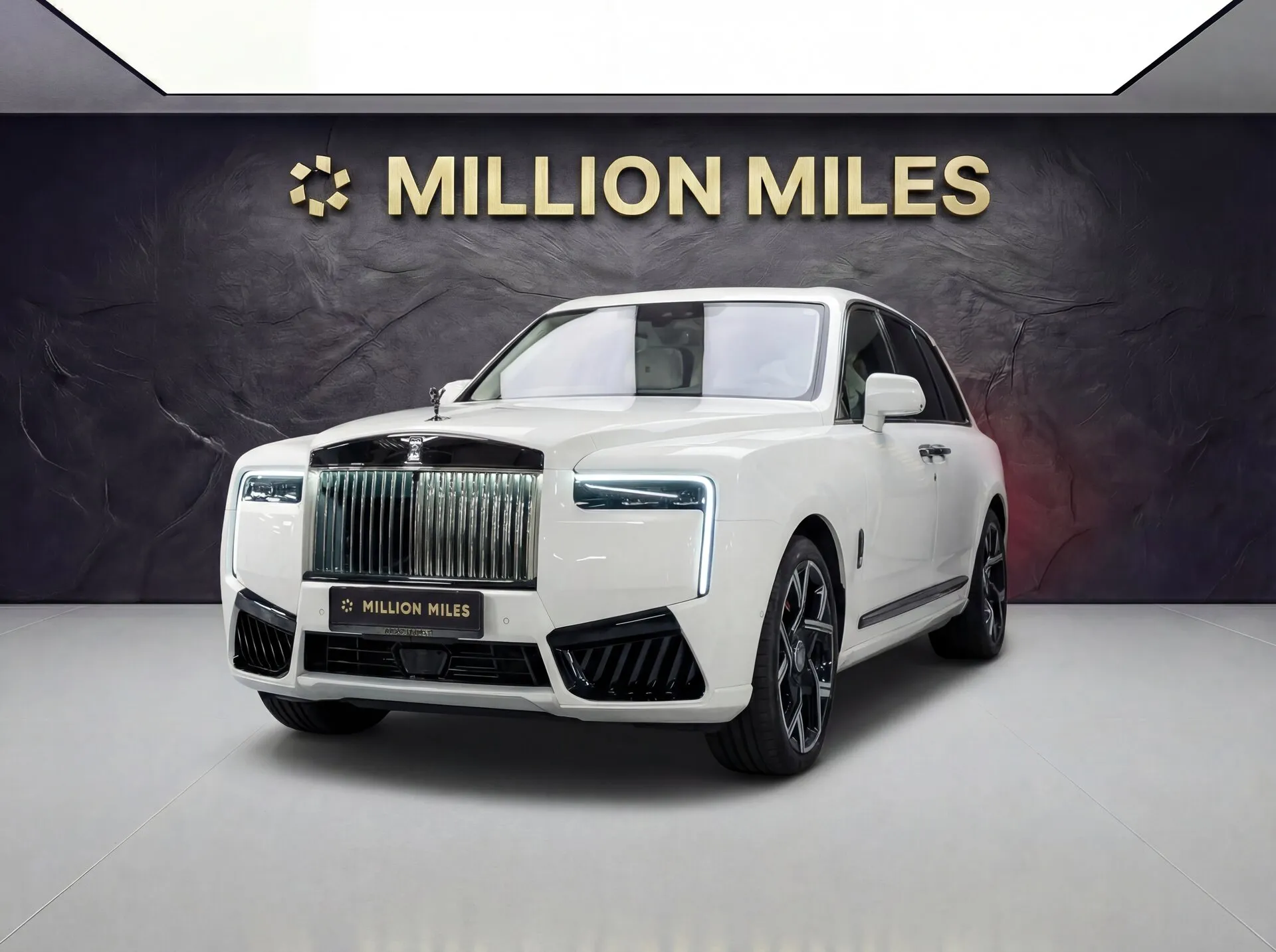 Rolls-Royce Cullinan - Просмотр 1