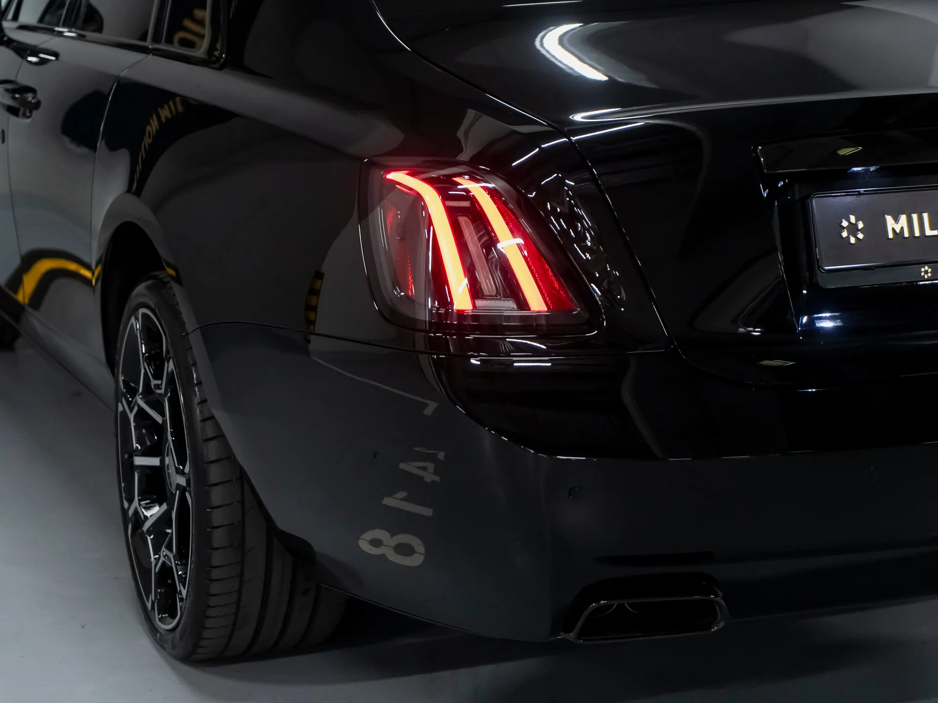 Rolls-Royce Ghost — 5