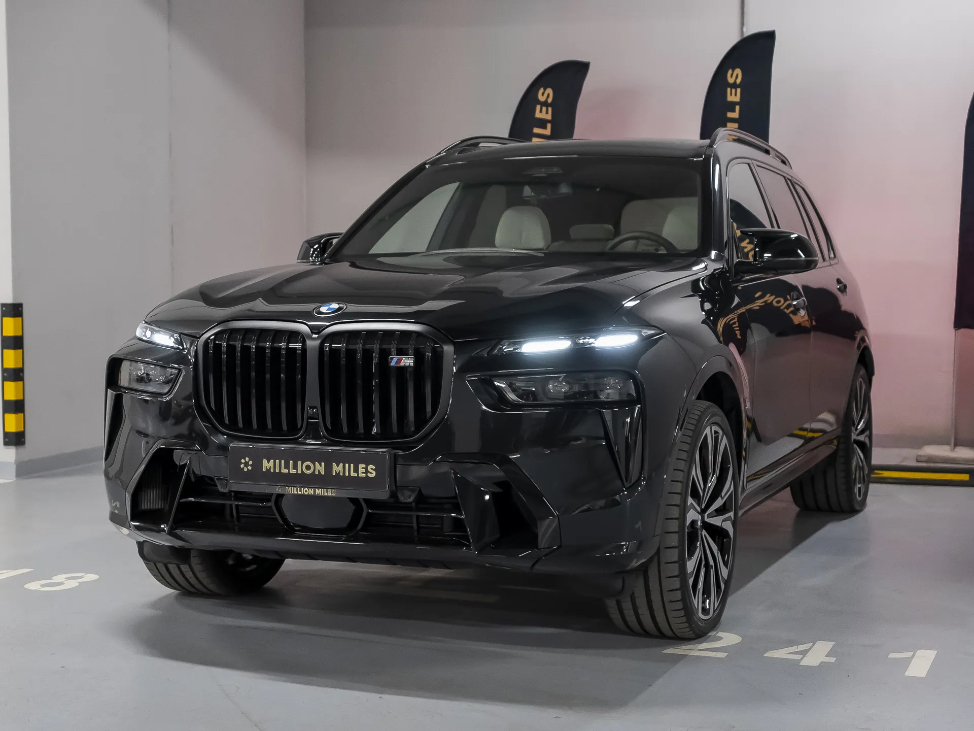 BMW X7 - Просмотр 1