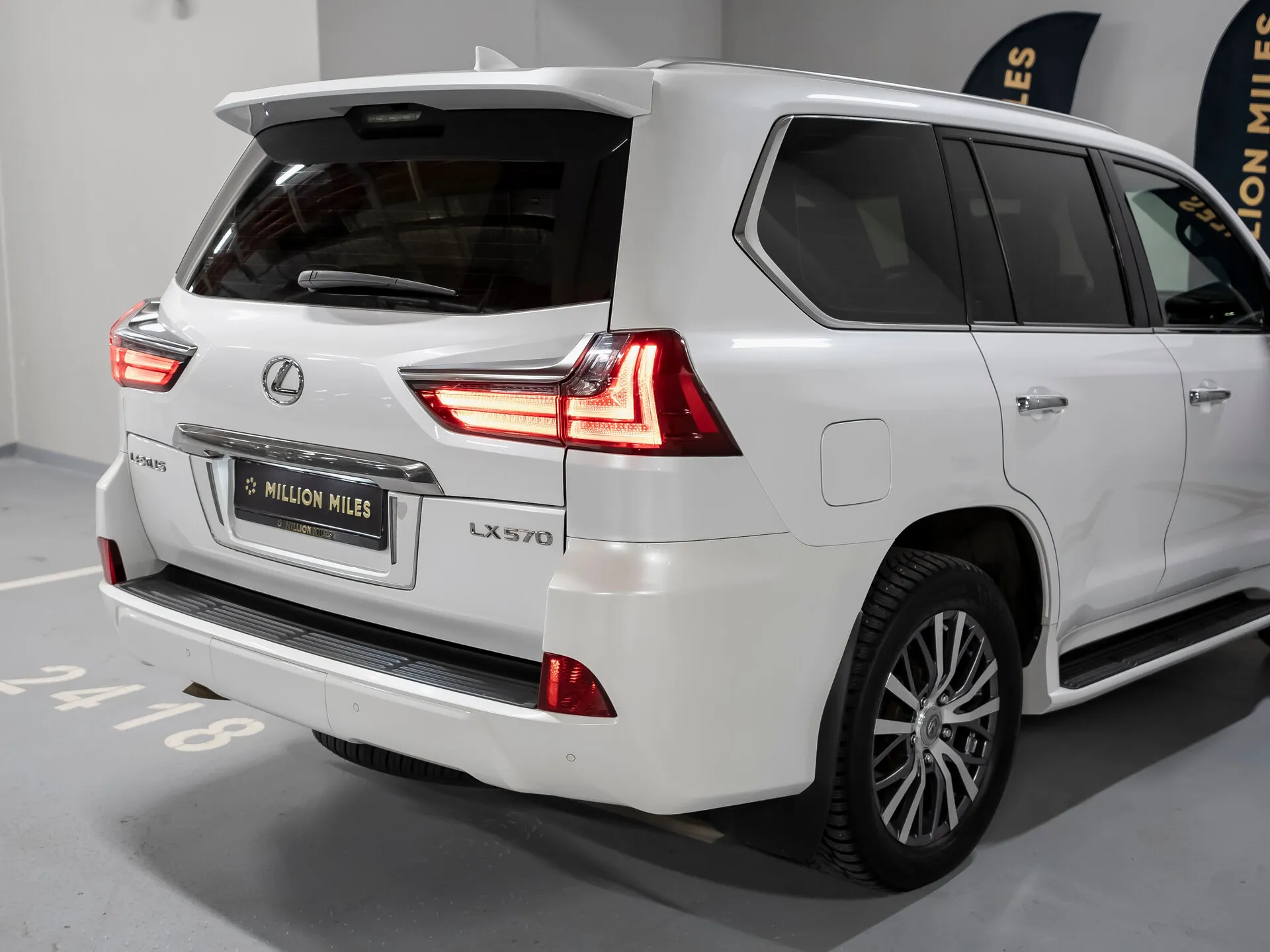 Lexus LX — 4