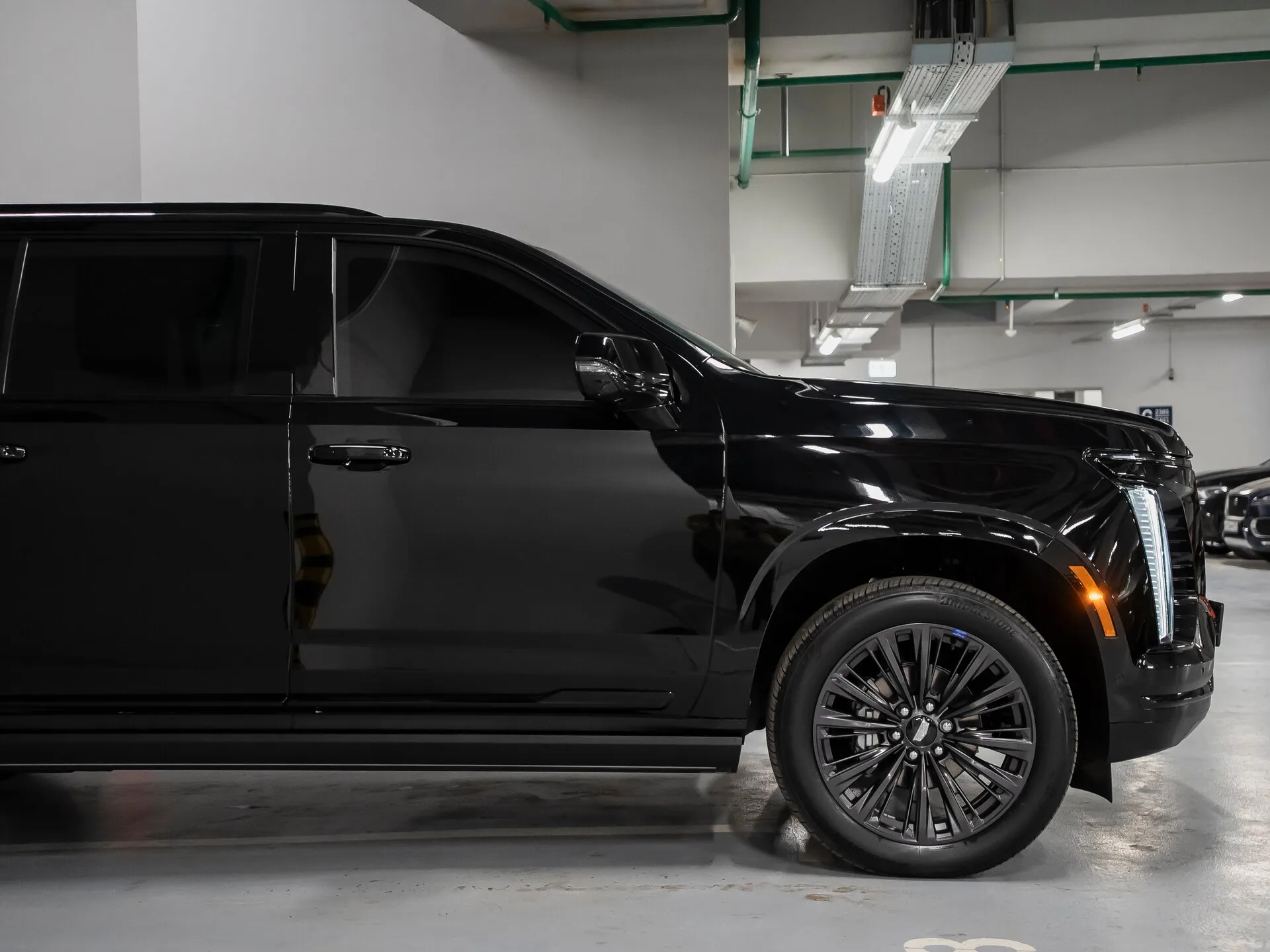 Cadillac Escalade — 8