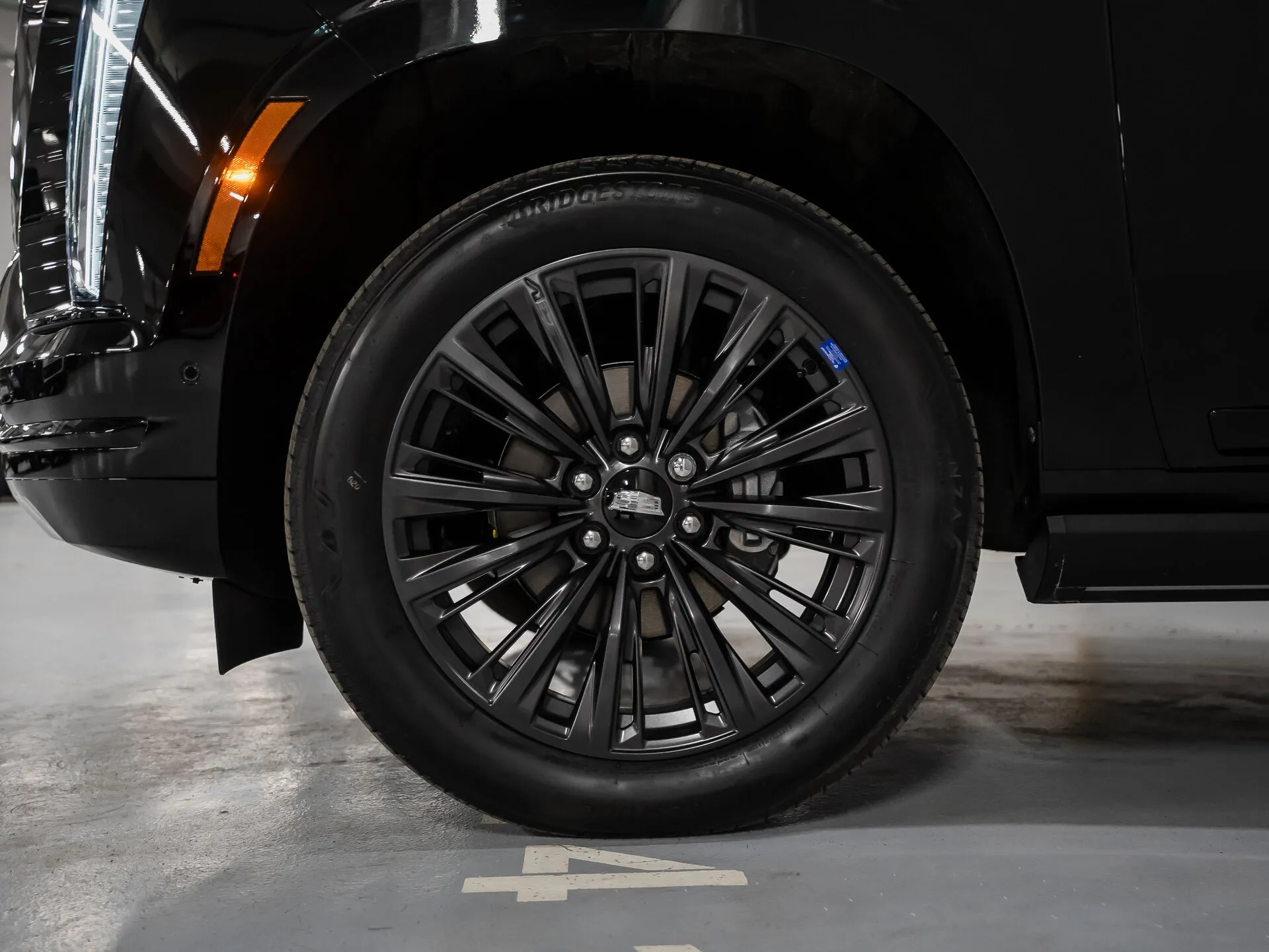 Cadillac Escalade — 4