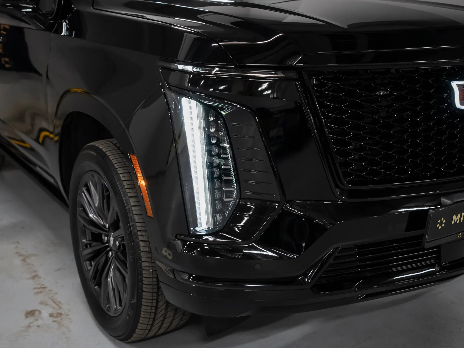 Cadillac Escalade — 6