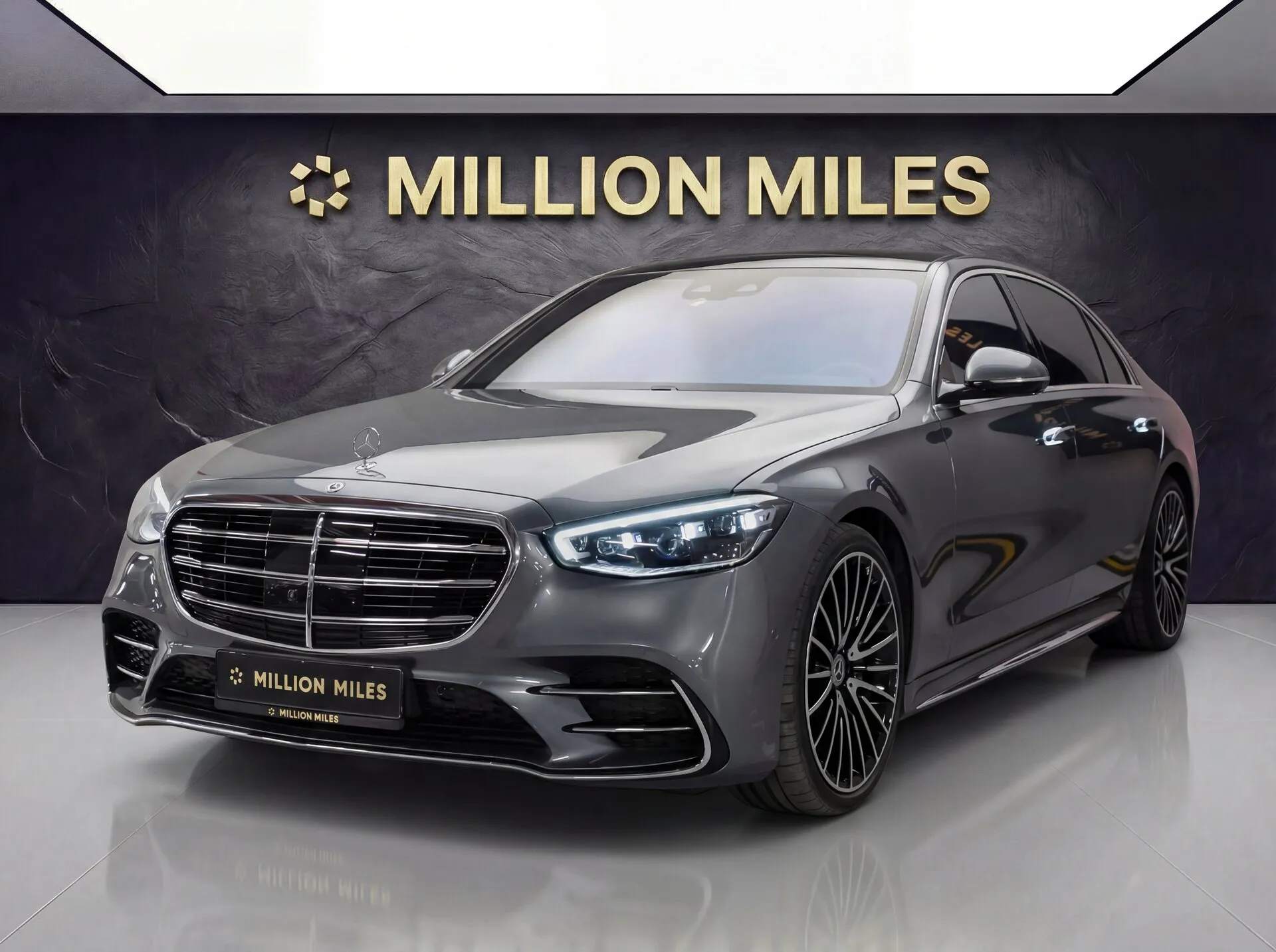 Mercedes-Benz S-Класс - Просмотр 1