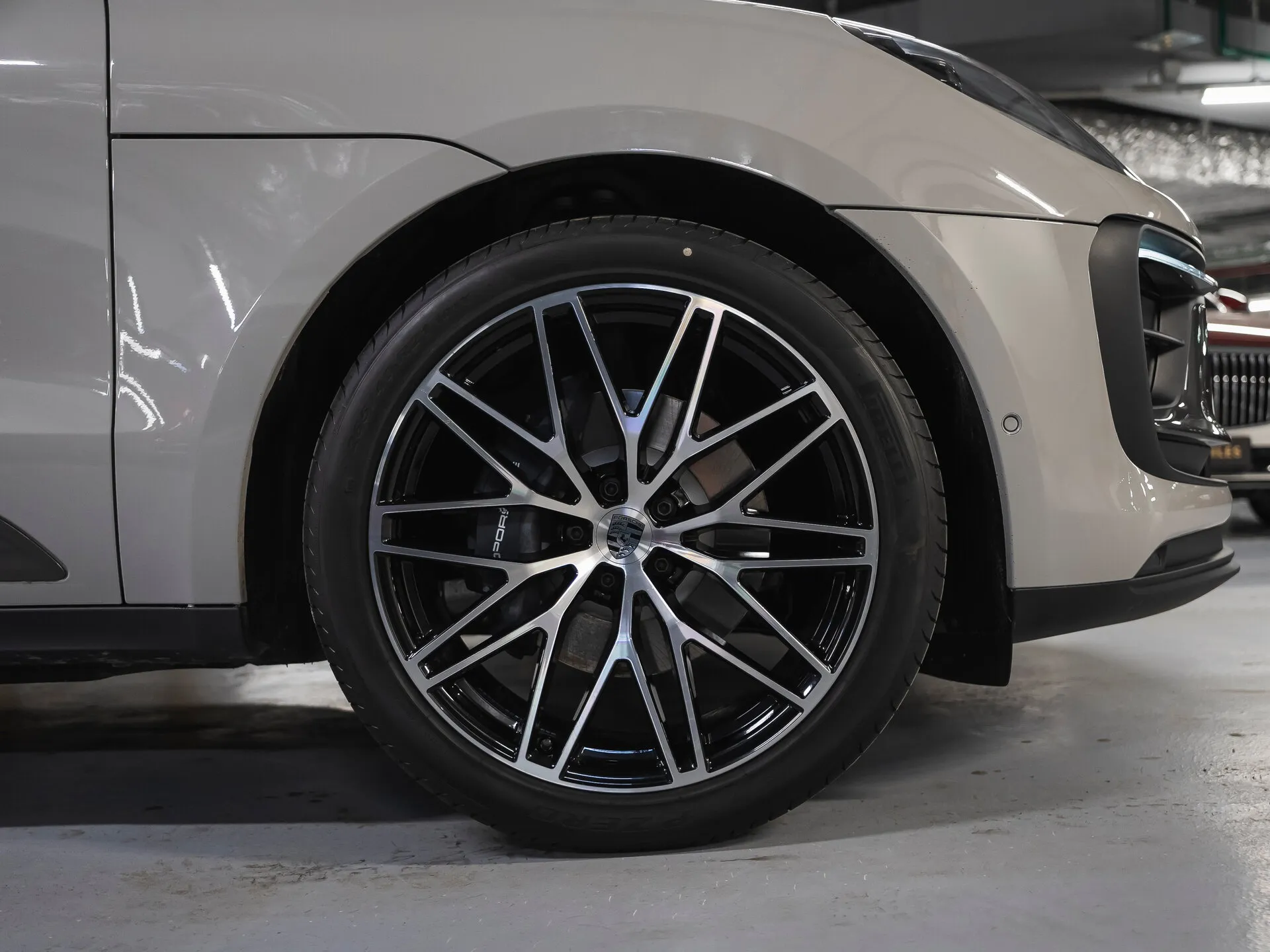 Porsche Macan — 7