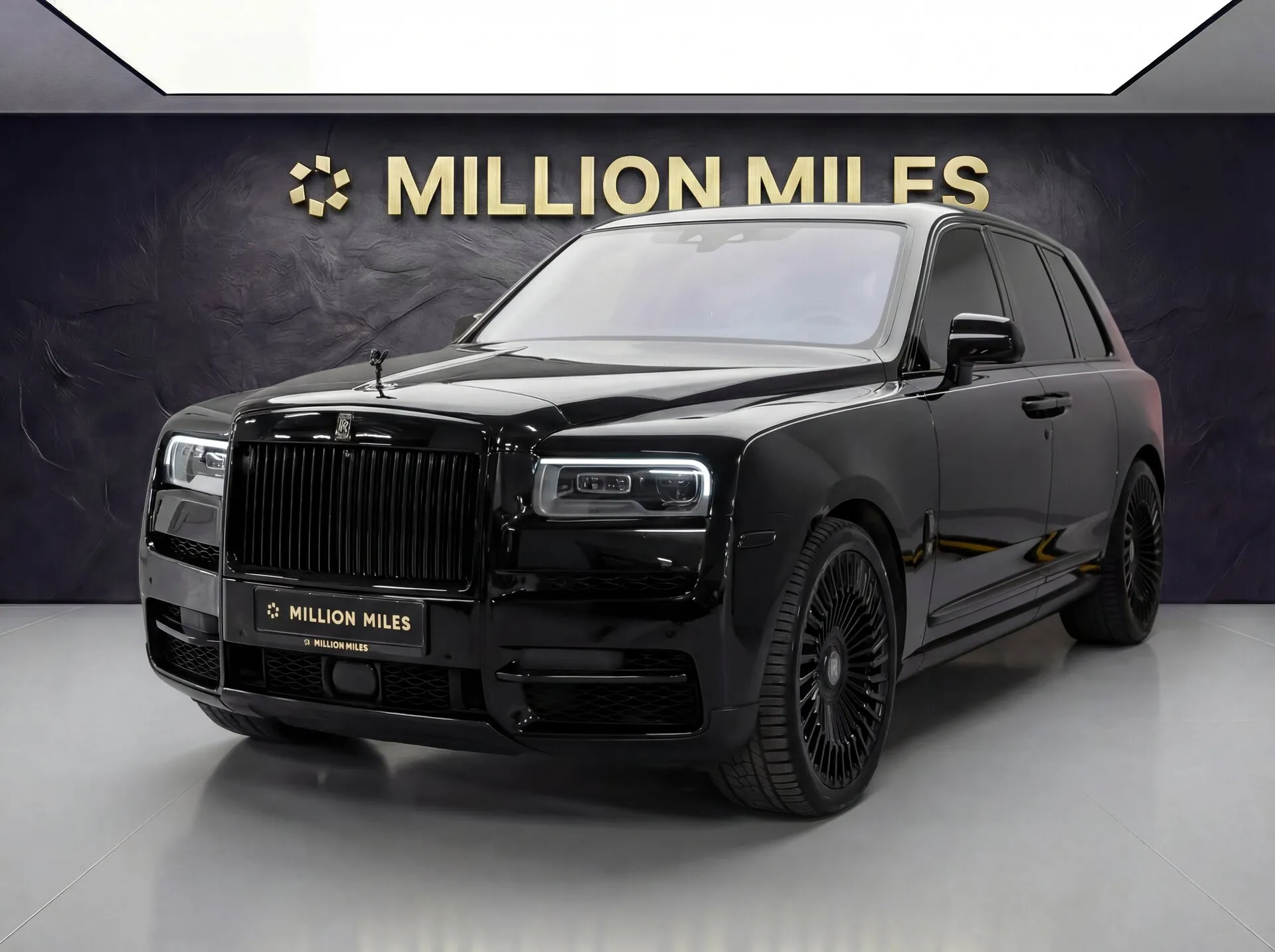 Rolls-Royce Cullinan - Просмотр 1