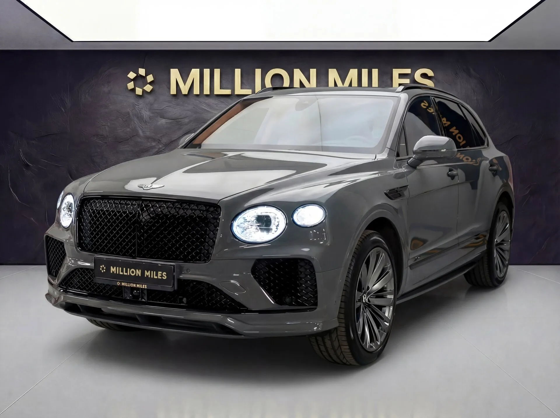 Bentley Bentayga - Просмотр 1