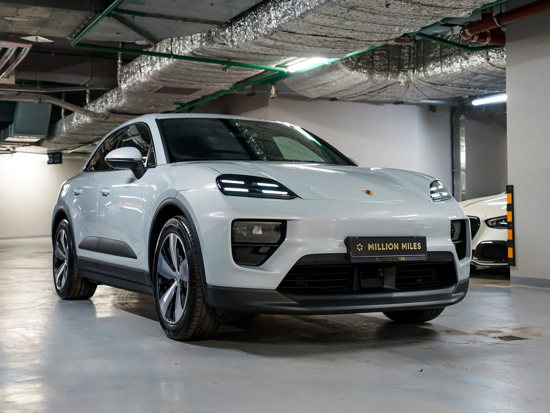 Porsche Macan — 3