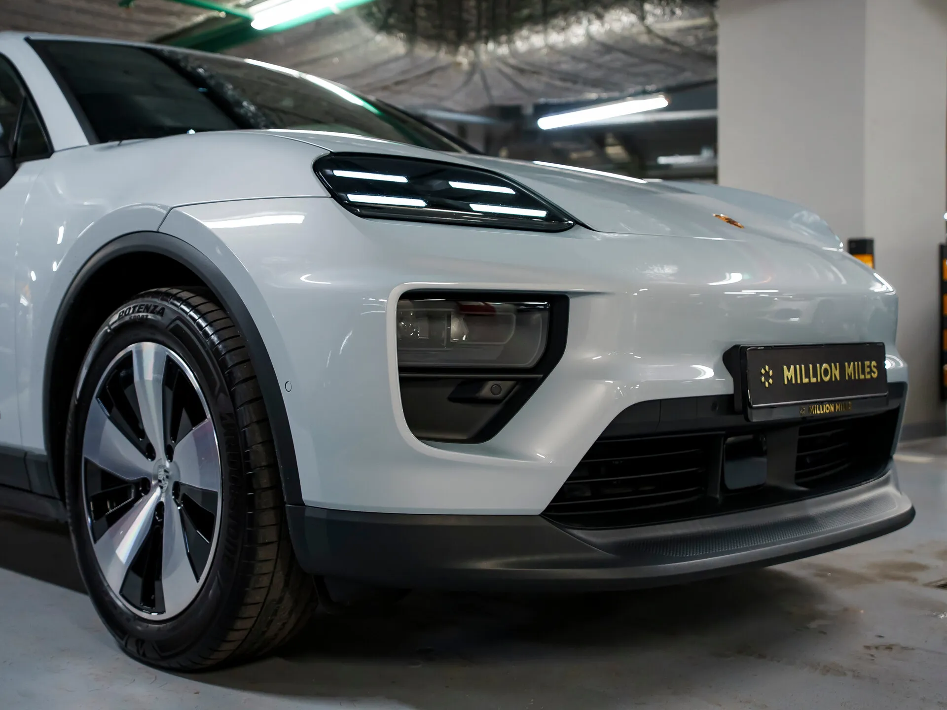 Porsche Macan — 5