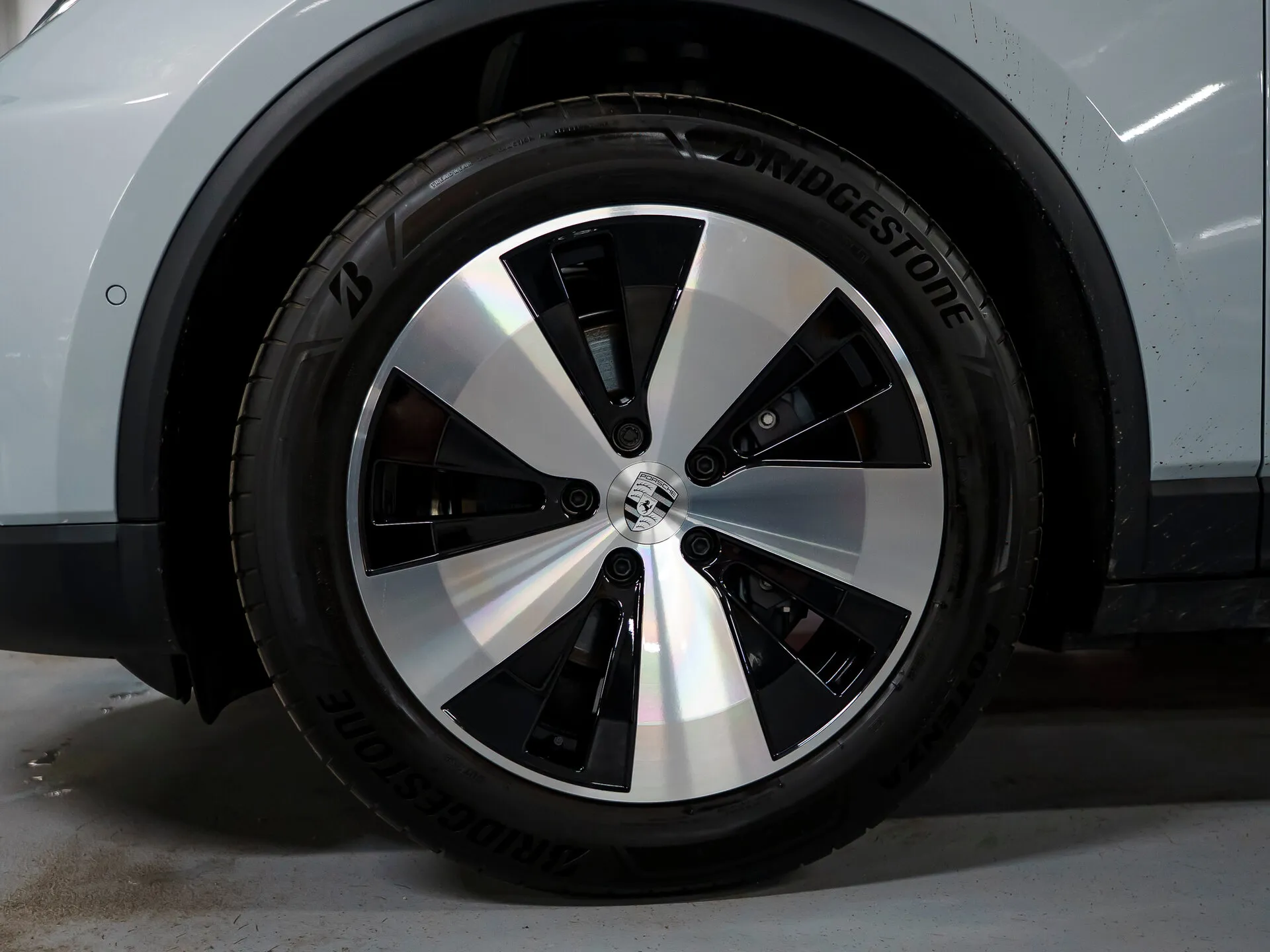 Porsche Macan — 7