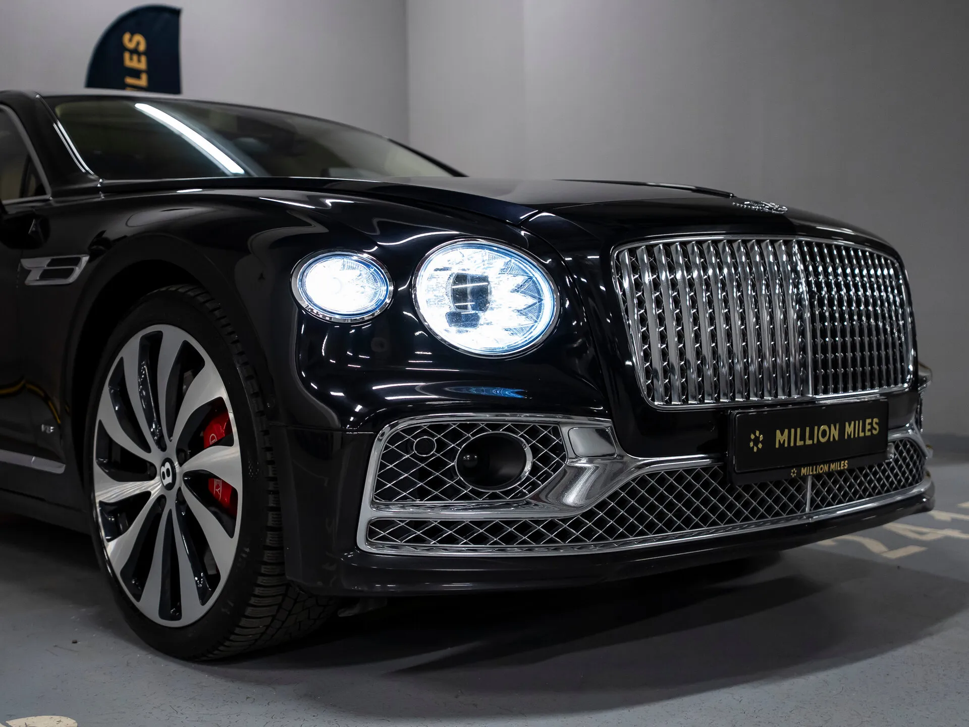 Bentley Flying Spur — 5