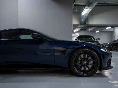 Aston Martin V8 Vantage, Iv - 7