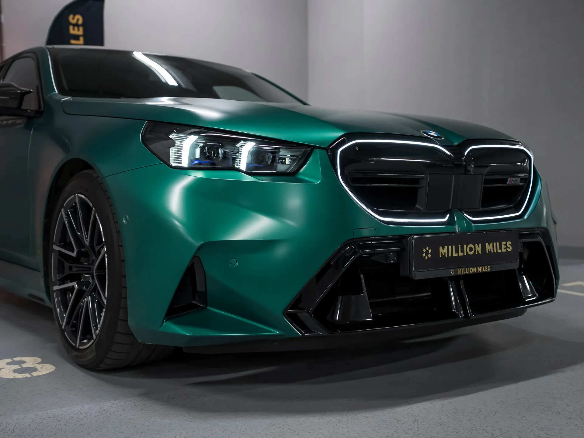 BMW M5 — 5