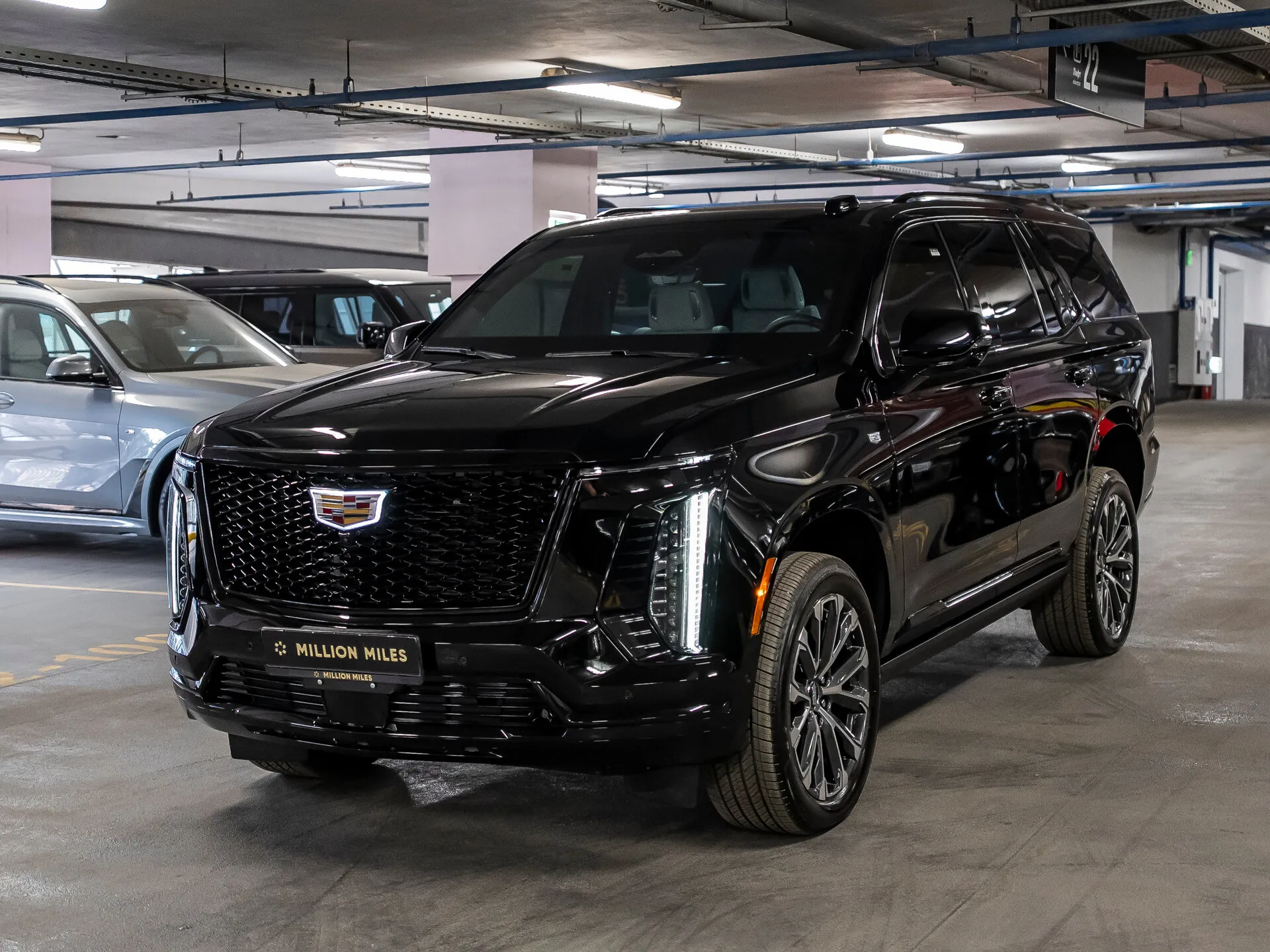 Cadillac Escalade — 5