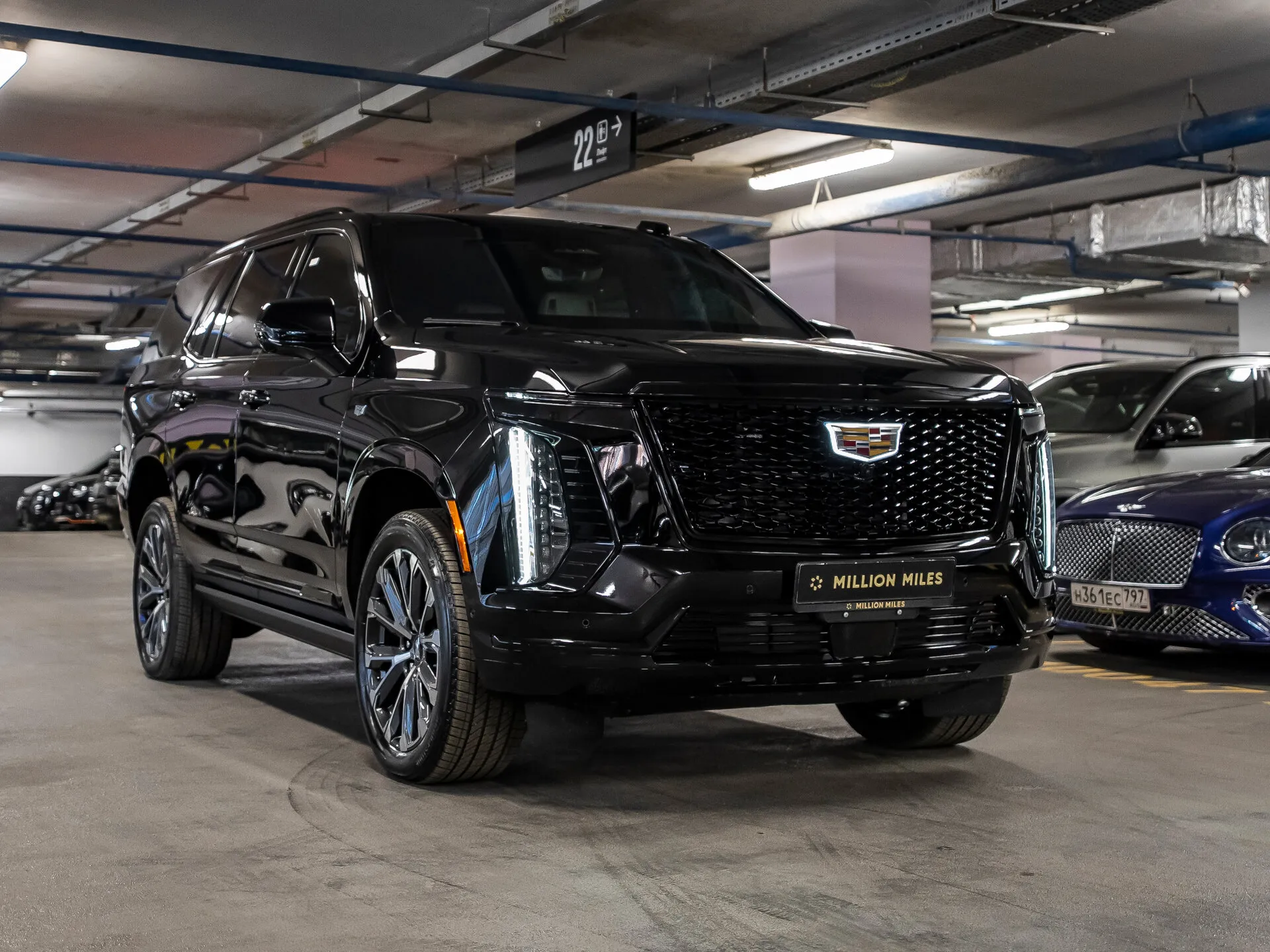Cadillac Escalade — 2
