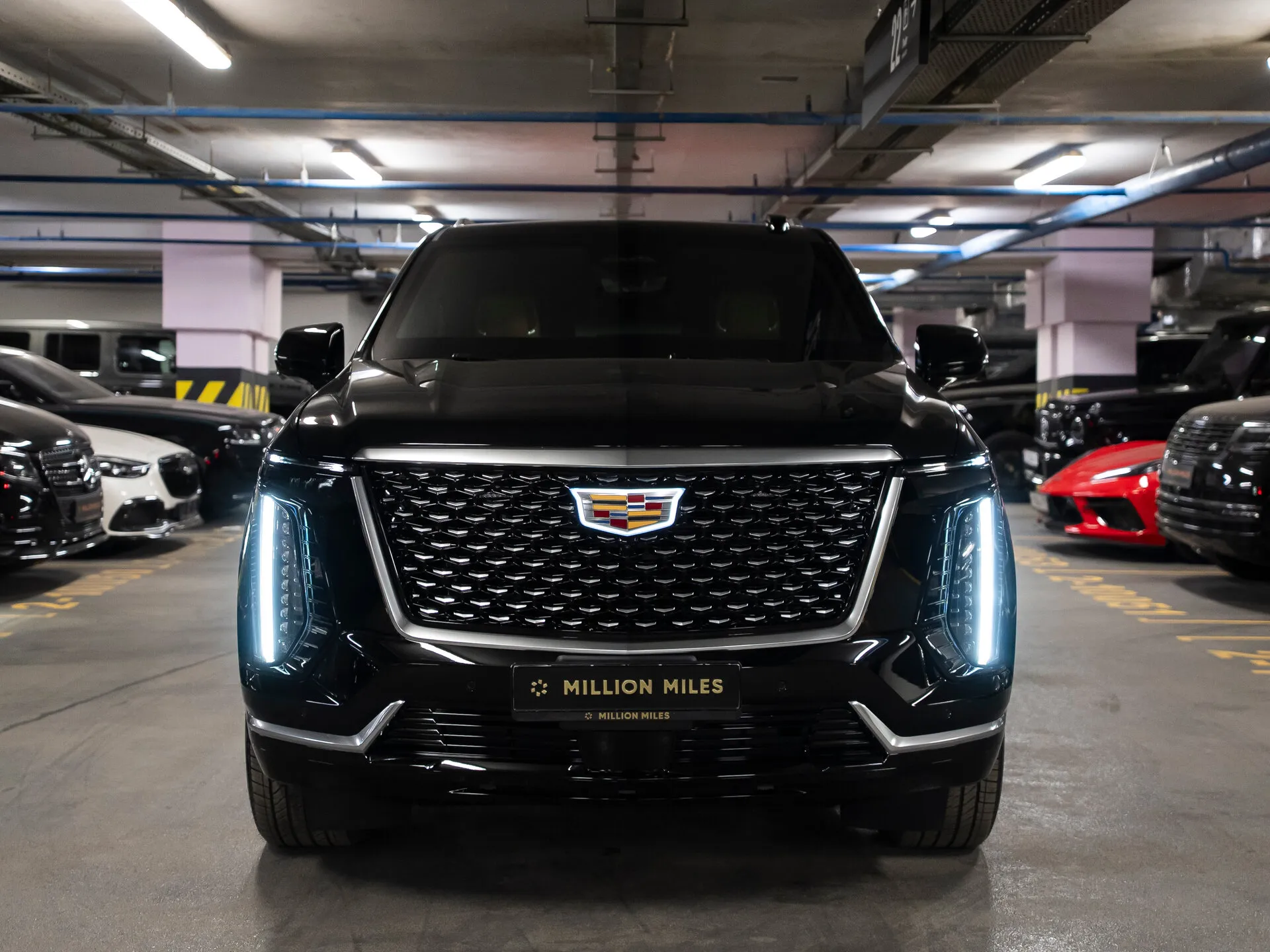 Cadillac Escalade — 4
