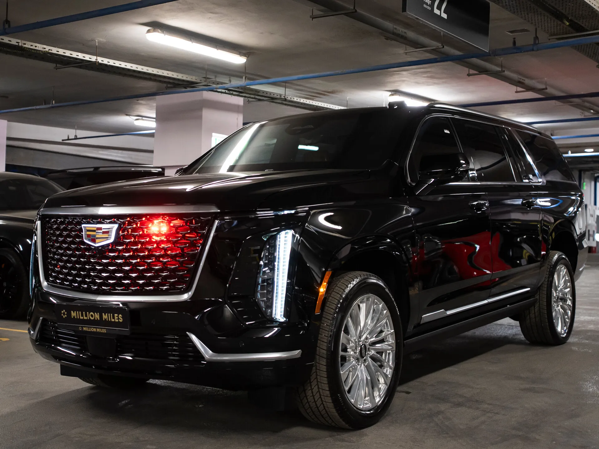 Cadillac Escalade - Просмотр 1