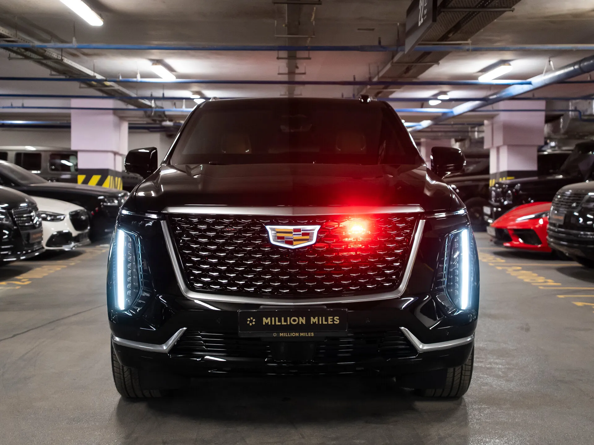 Cadillac Escalade — 3